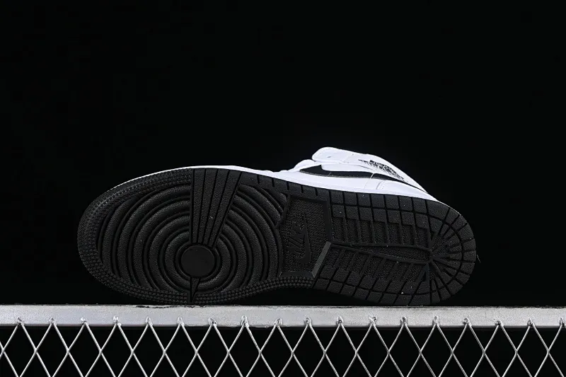 All categories Air Jordan Jordan series basketball shoes Air Jordan 1 Mid Air Jordan 1 Mid AJ1 Joe 1 classic white and black Chinese culture and leisure sneakers DQ8423-132